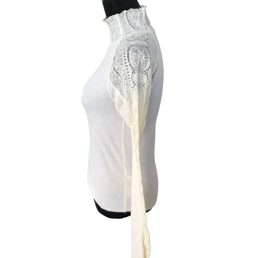 Free People Cream Feminine Fairy Hipster Lace Ribbed Mock Neck‎ Top Sz M